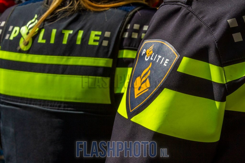 Politie lost waarschuwingsschot na vuurwapenmelding