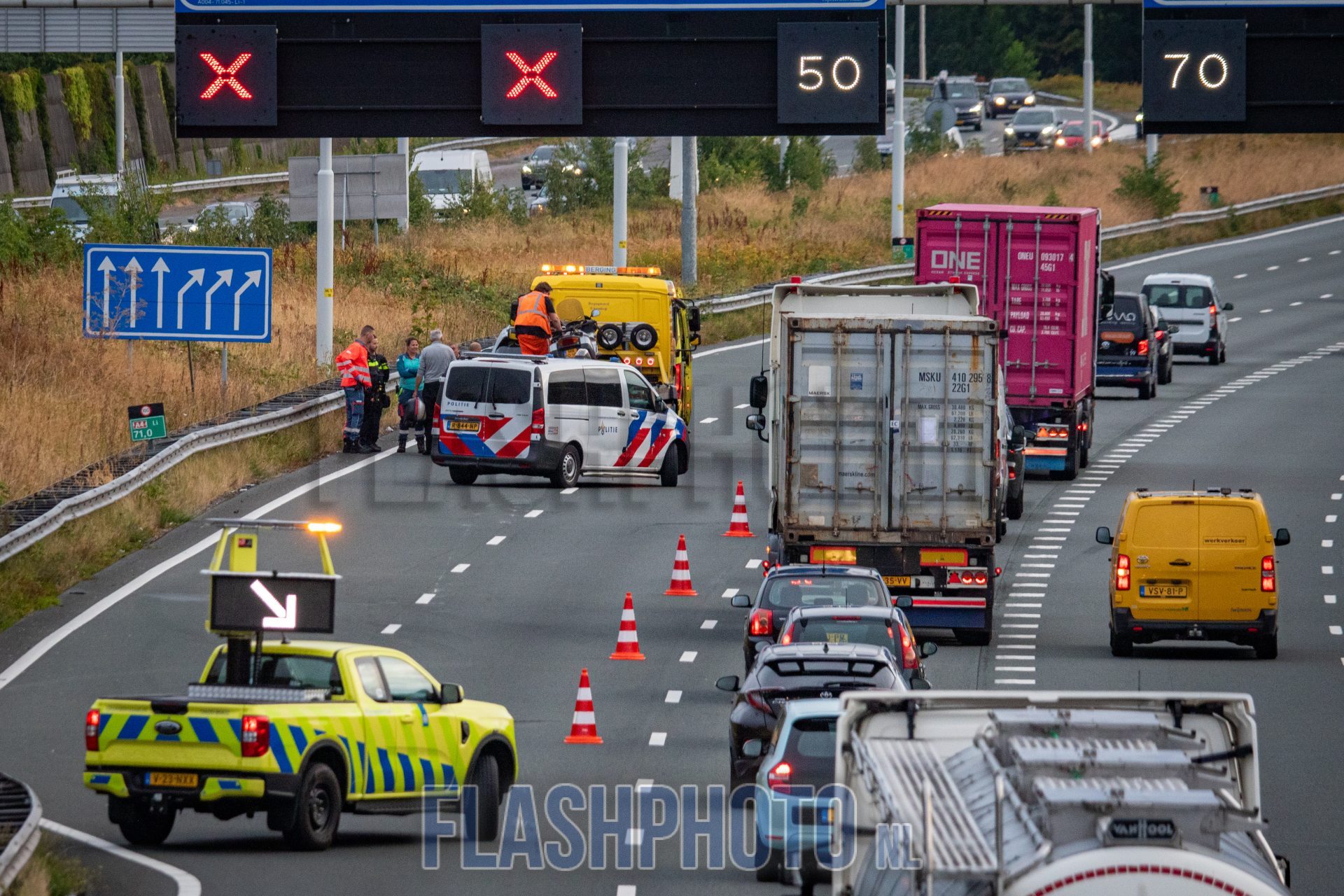 Twee rijstroken afgesloten na ongeval op de A4